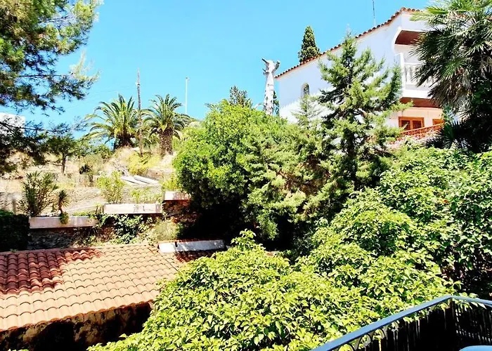 Granada Apartments Familiar Deluxe